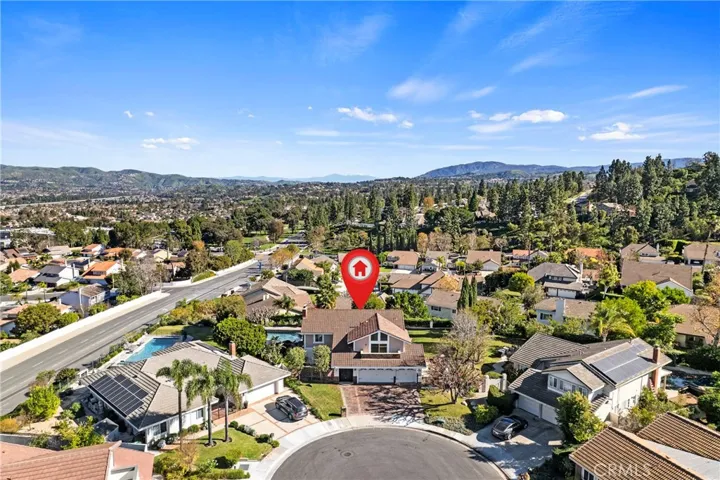 Cul-de-sac location with endless views!