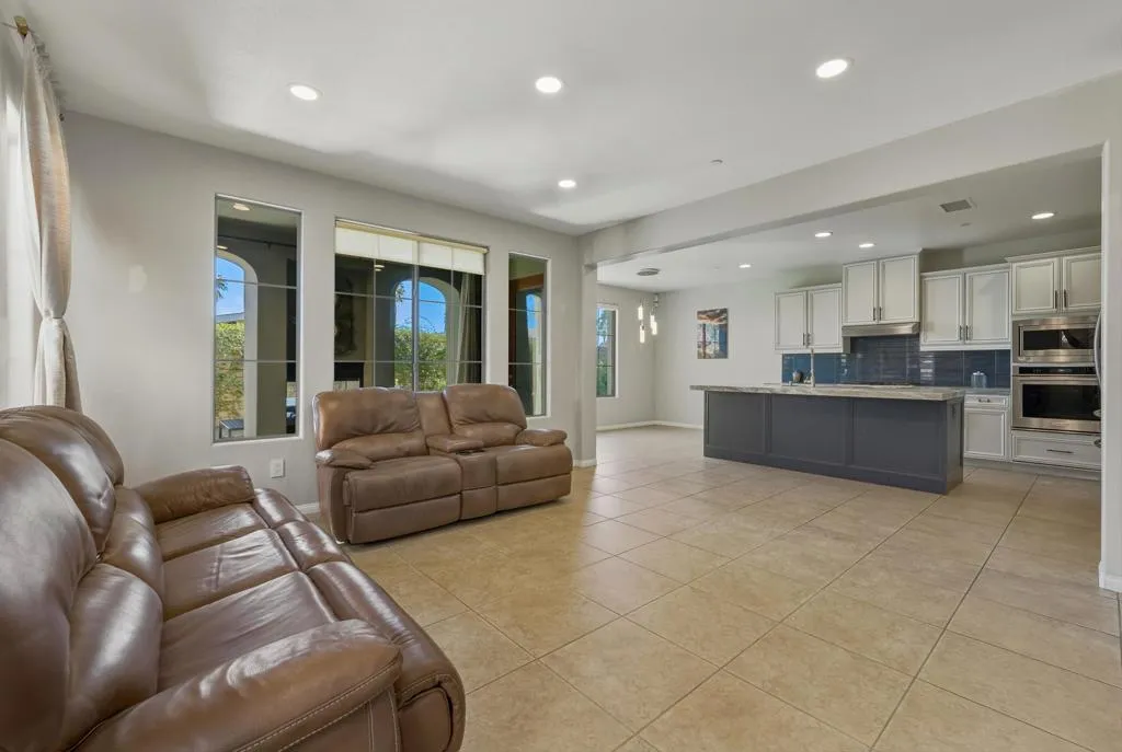 6345 Via Stasera, Palm Desert, California 92260 home-pic-7