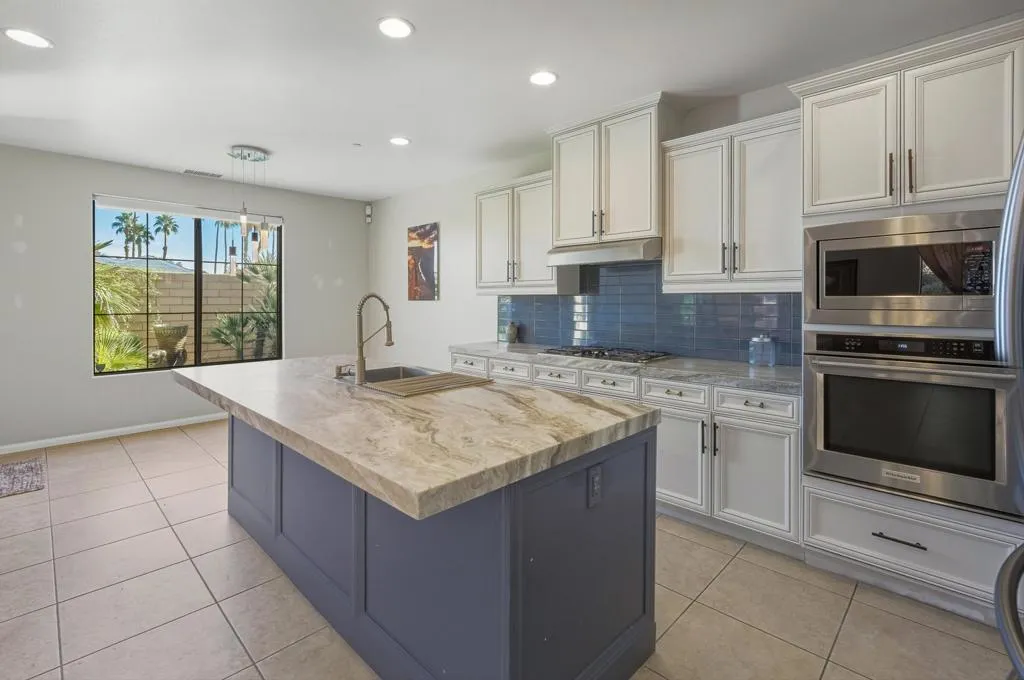 6345 Via Stasera, Palm Desert, California 92260 home-pic-10