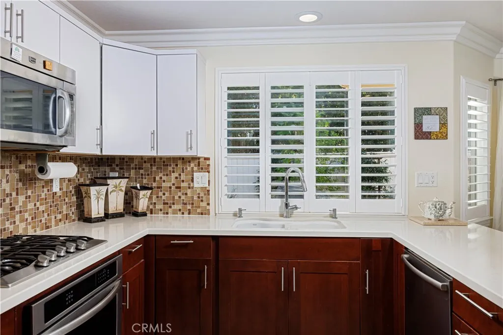 14 Sorenson, Irvine, California 92602 home-pic-14