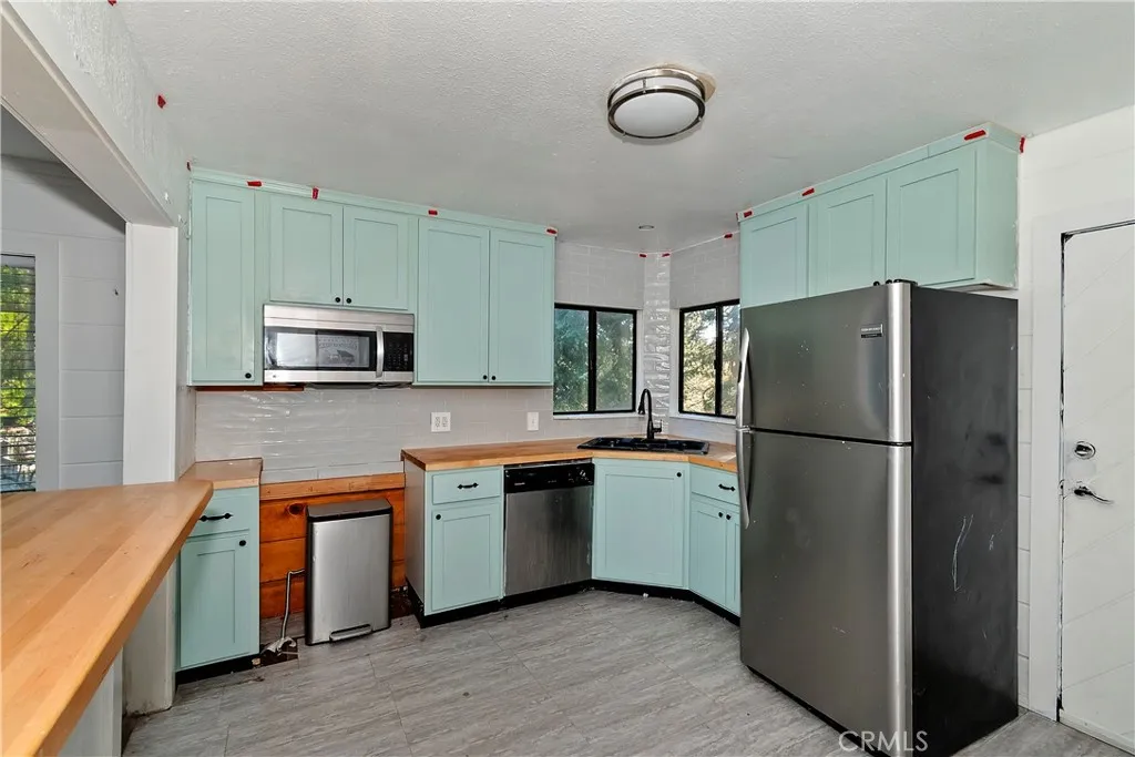 26331 Alpine, Twin Peaks, California 92391 home-pic-4