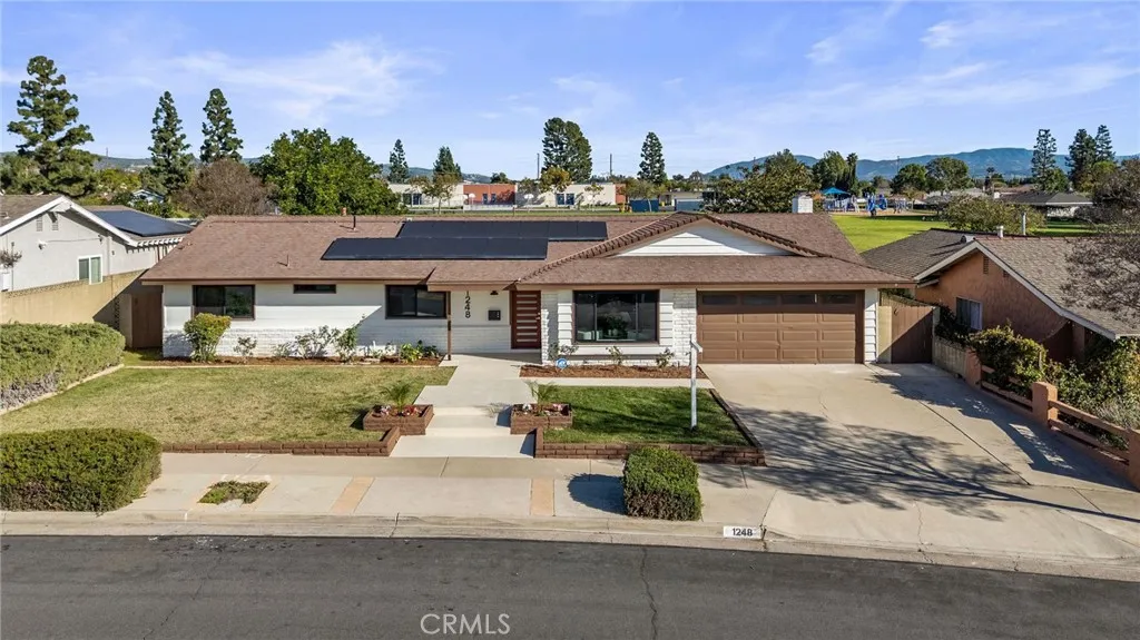 1248 Carlsbad, Placentia, California 92870 home-pic-2