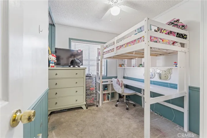5711 Columbia Way 137, Quartz Hill, California 93536