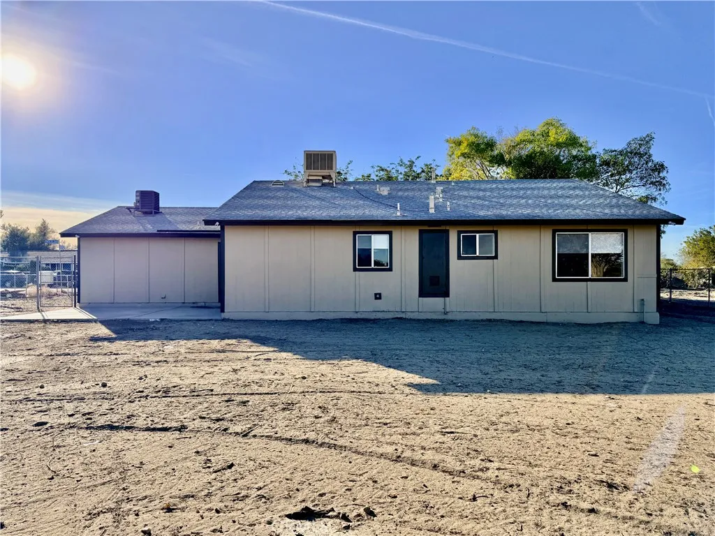 17365 Newmont, Lancaster, California 93535 home-pic-33