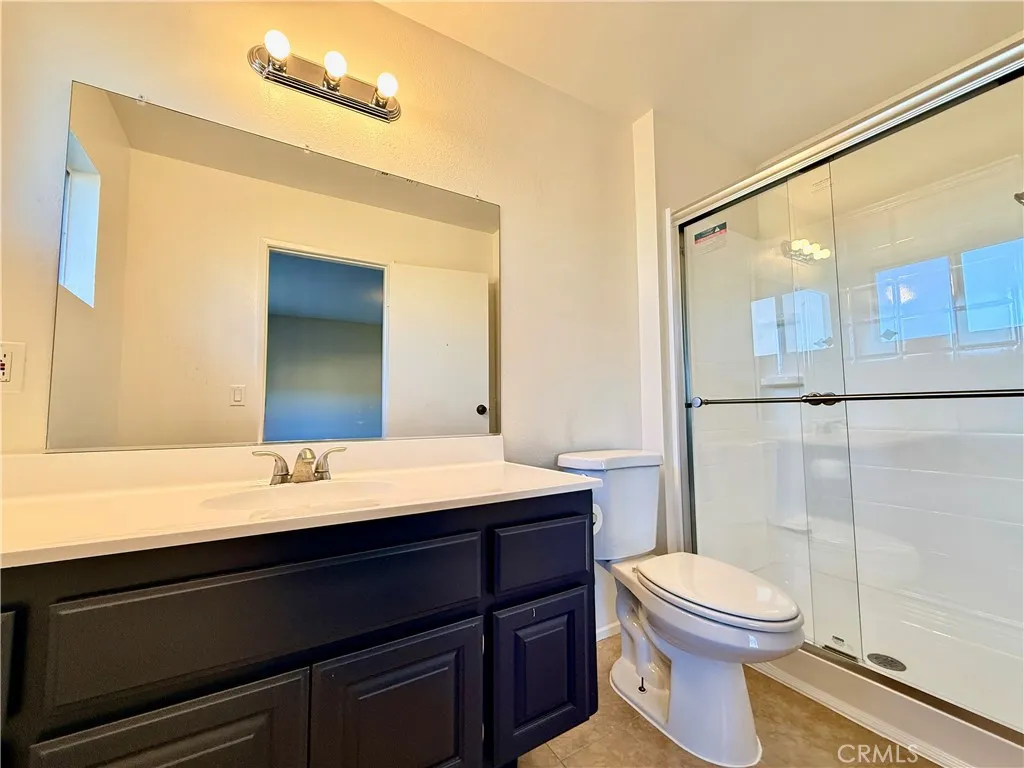 17365 Newmont, Lancaster, California 93535 home-pic-20
