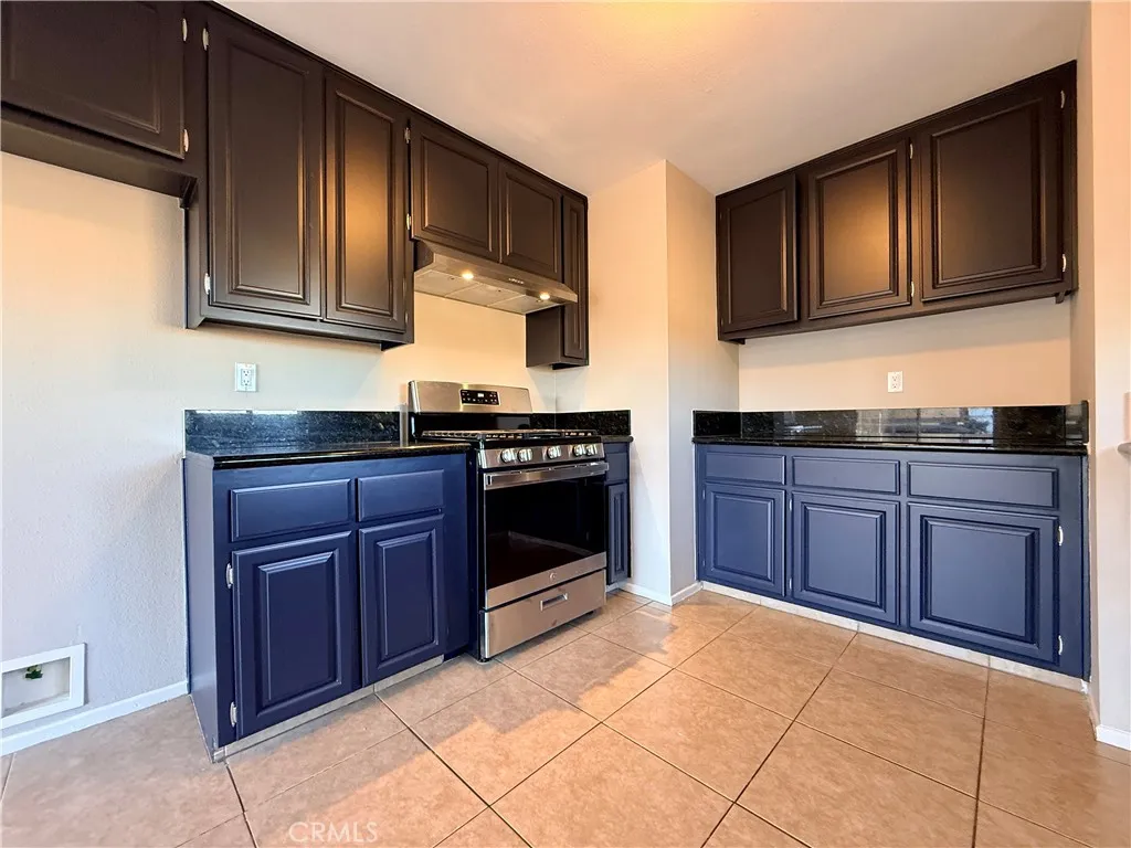 17365 Newmont, Lancaster, California 93535 home-pic-15