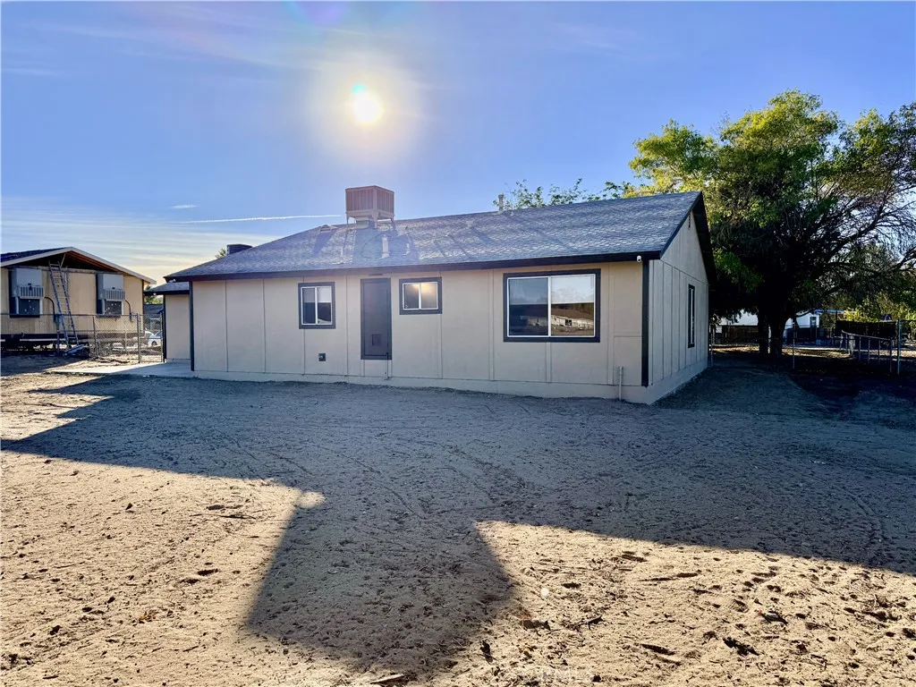 17365 Newmont, Lancaster, California 93535 home-pic-34