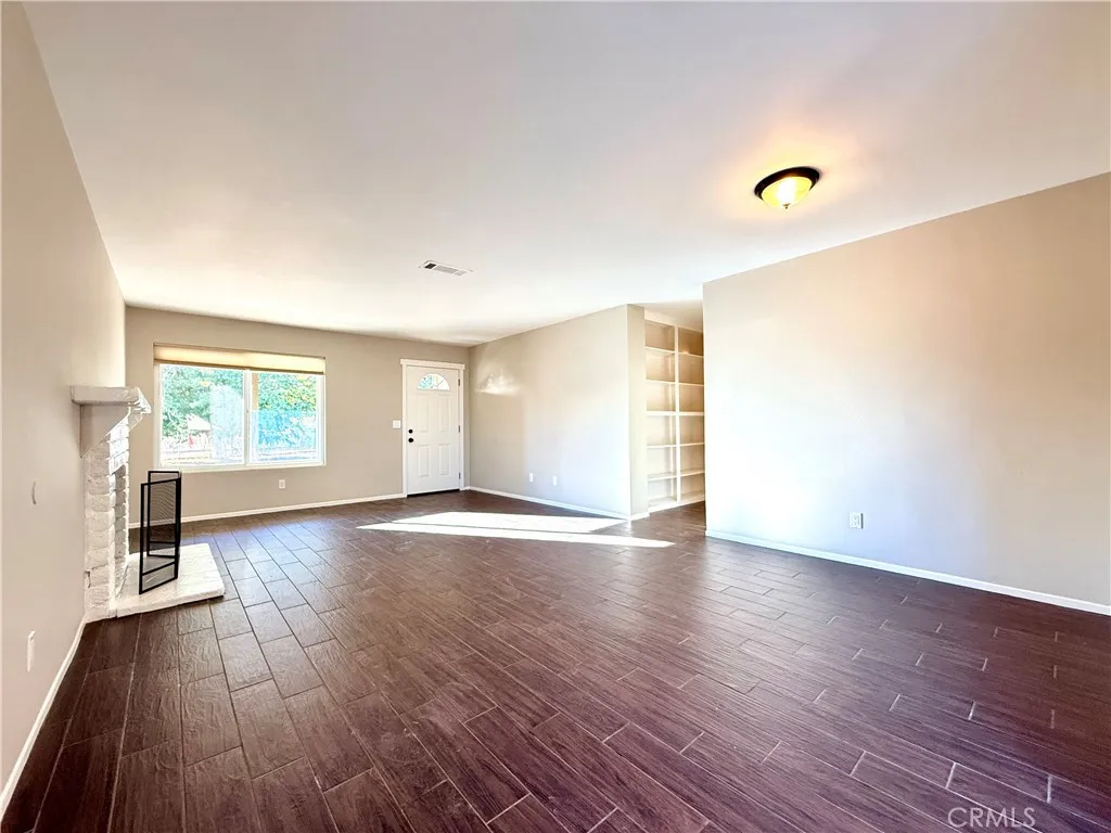 17365 Newmont, Lancaster, California 93535 home-pic-11