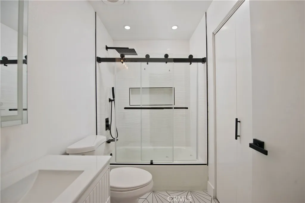 18028 Saratoga 557, Canyon Country, California 91387 home-pic-21