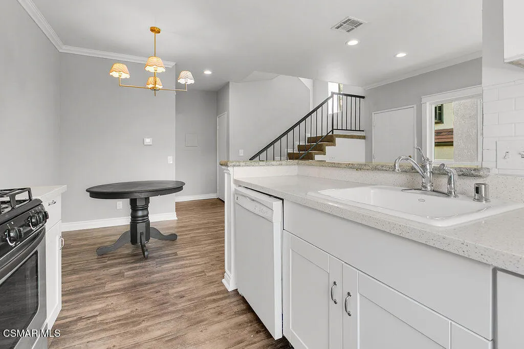 110 Maegan Place 13, Thousand Oaks, California 91362 home-pic-4