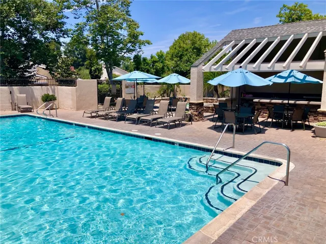 Lake Park Pool