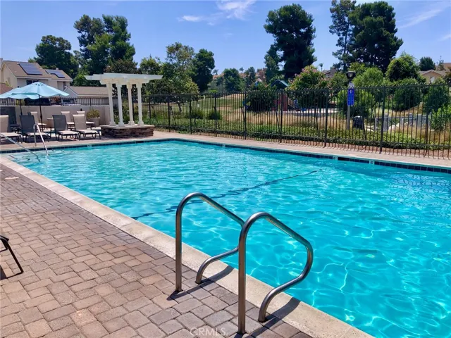 Lake Park Pool