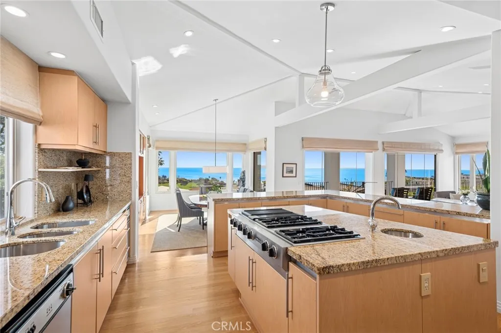 1598 Skyline Drive, Laguna Beach, California 92651 home-pic-10