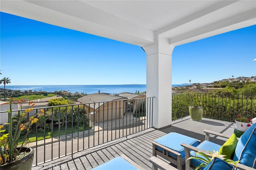 1598 Skyline Drive, Laguna Beach, California 92651 home-pic-2