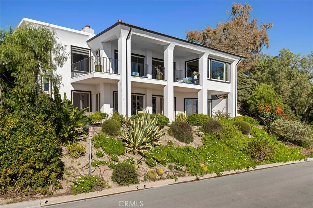 1598 Skyline Drive, Laguna Beach, California 92651 home-pic-28