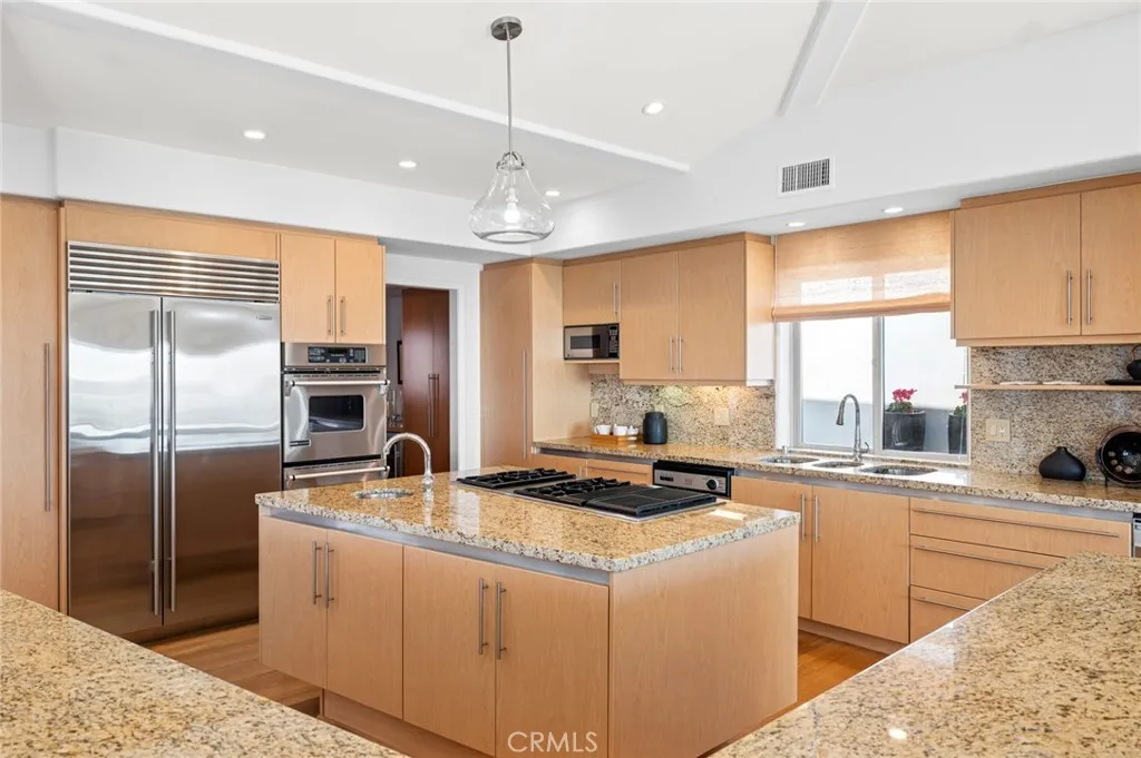 1598 Skyline Drive, Laguna Beach, California 92651 home-pic-13