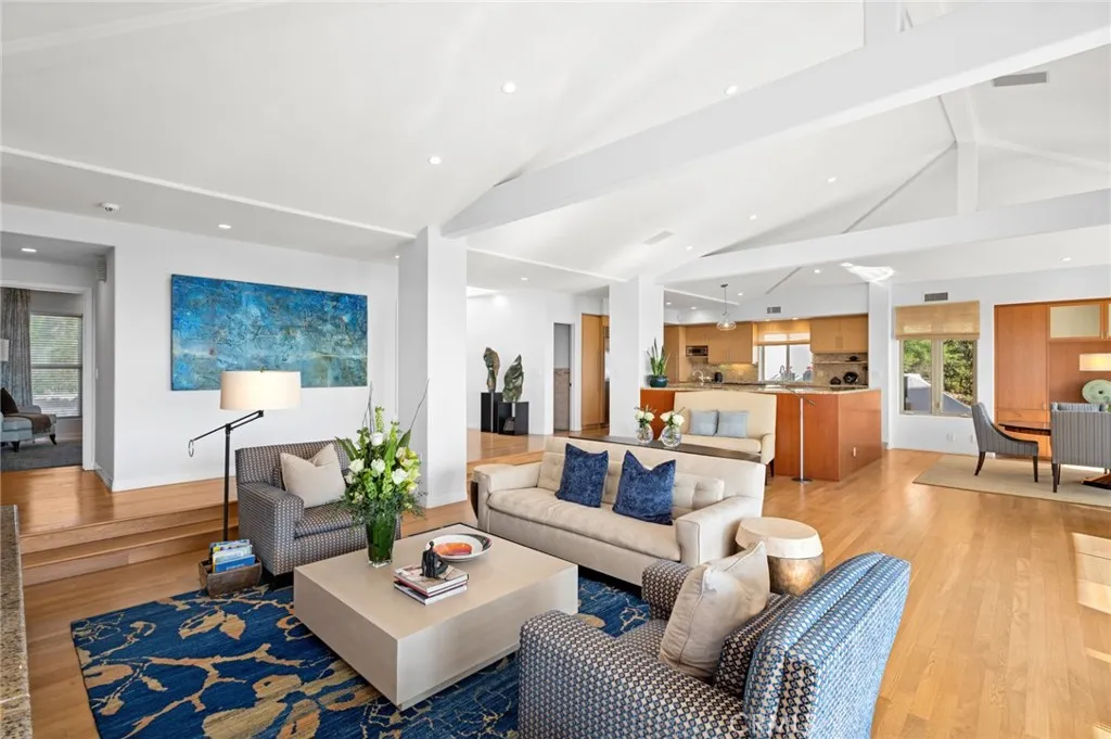 1598 Skyline Drive, Laguna Beach, California 92651 home-pic-12