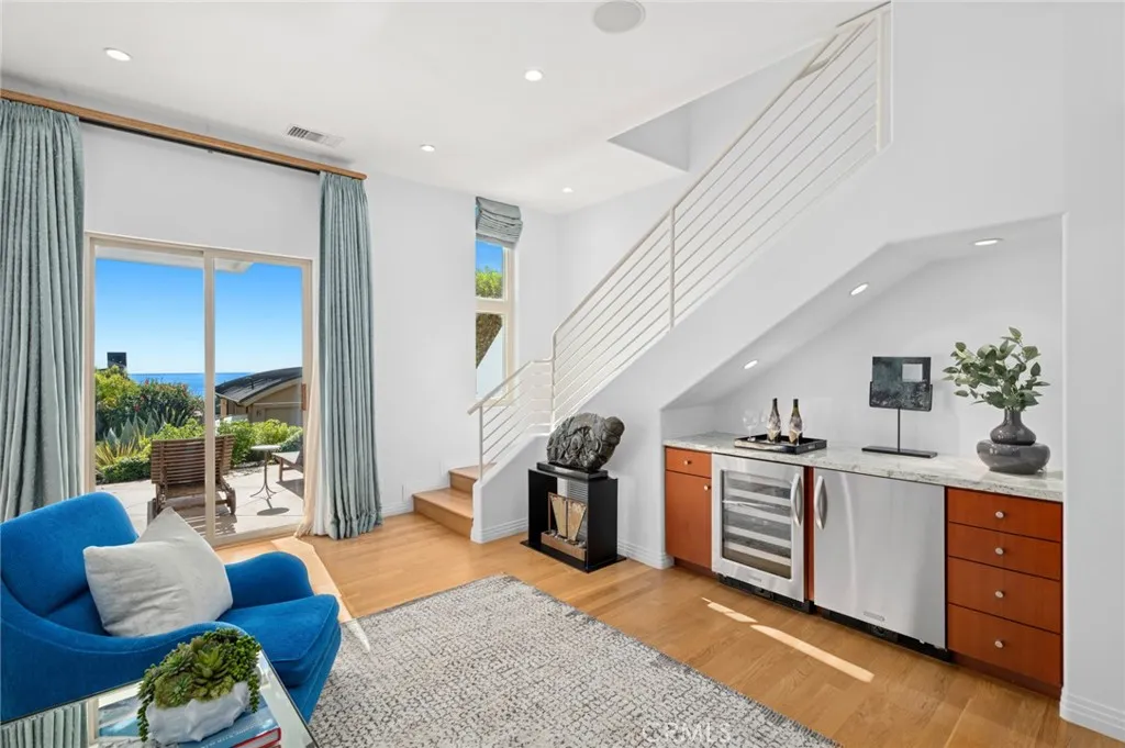 1598 Skyline Drive, Laguna Beach, California 92651 home-pic-18