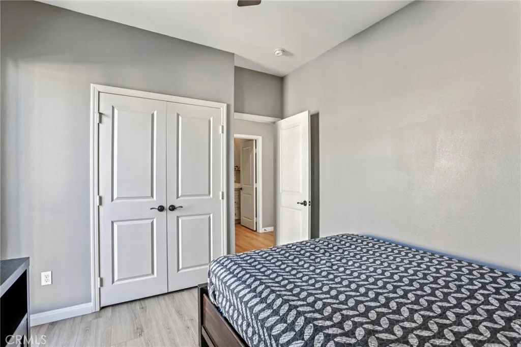 21982 Moveo Drive, Saugus, California 91350 home-pic-43