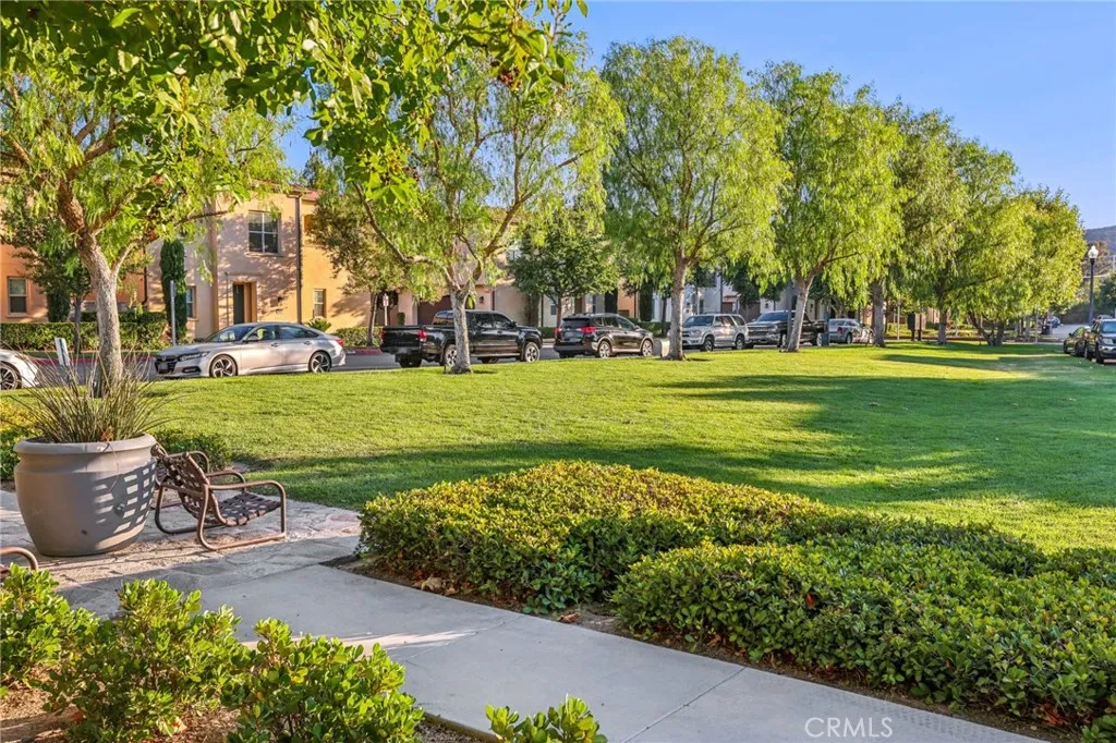21982 Moveo Drive, Saugus, California 91350 home-pic-57