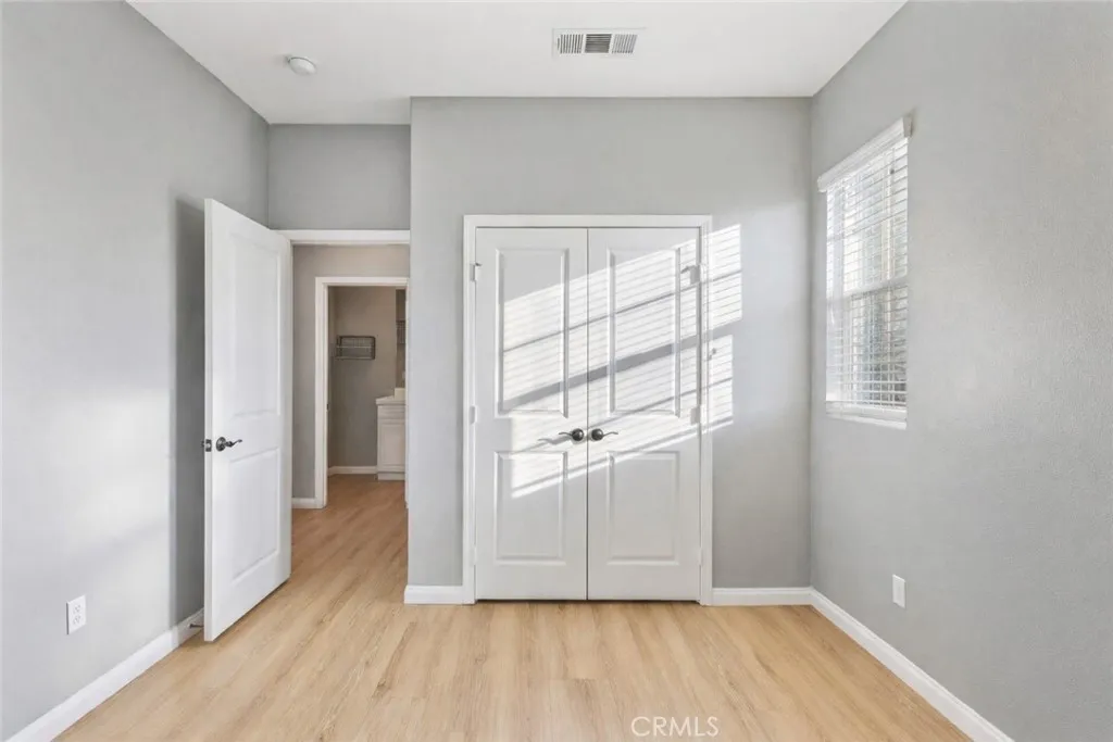 21982 Moveo Drive, Saugus, California 91350 home-pic-38