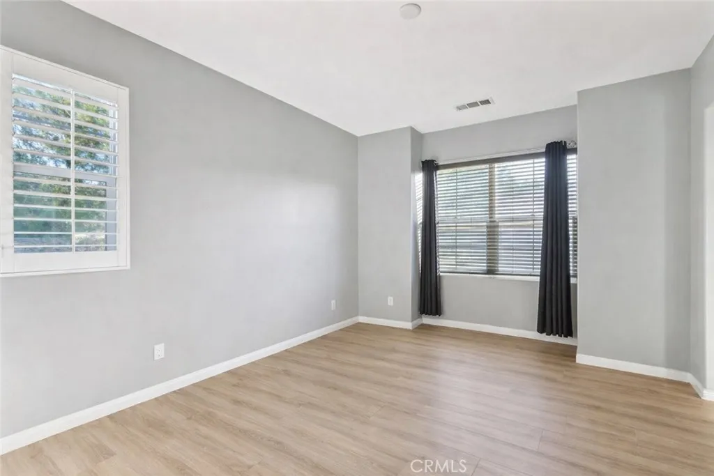 21982 Moveo Drive, Saugus, California 91350 home-pic-24