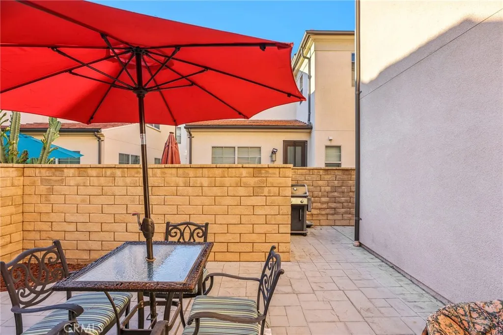 21982 Moveo Drive, Saugus, California 91350 home-pic-49