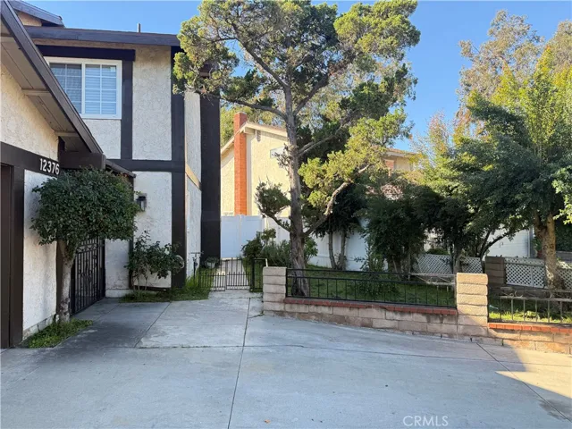 12376 Covello, North Hollywood, California 91605