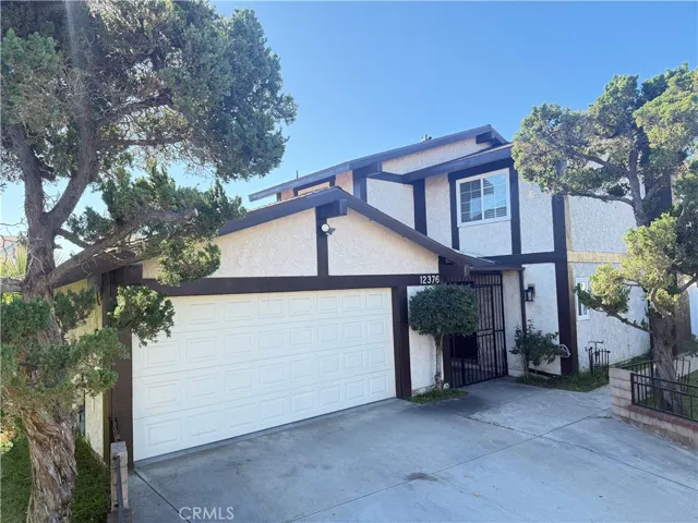 12376 Covello, North Hollywood, California 91605