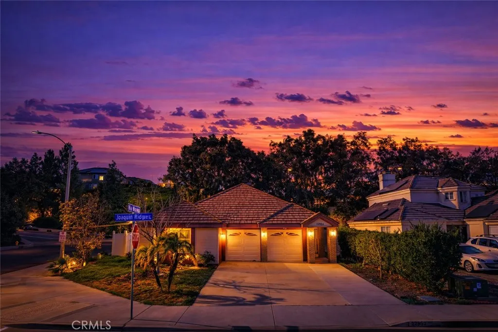 22952 Joaquin Ridge Drive, Murrieta, California 92562 home-pic-1