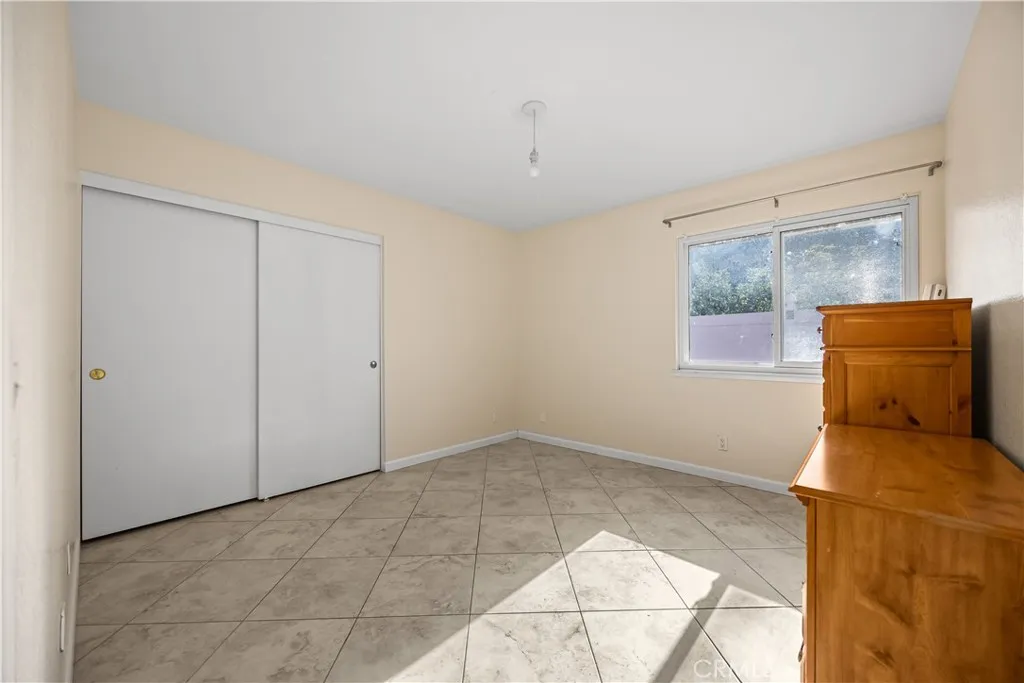 22952 Joaquin Ridge Drive, Murrieta, California 92562 home-pic-10