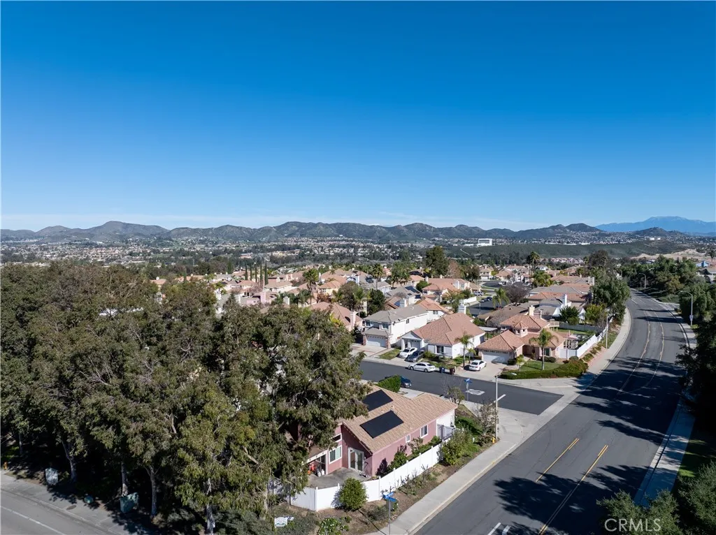 22952 Joaquin Ridge Drive, Murrieta, California 92562 home-pic-22