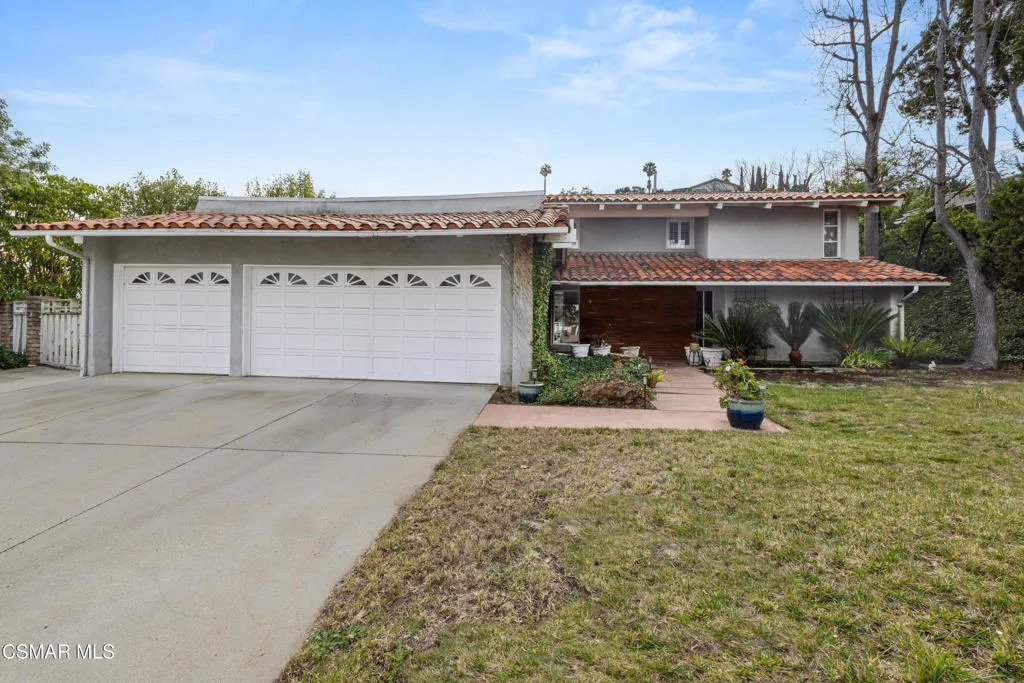 1035 Brookview Avenue, Westlake Village, California 91361 home-pic-2