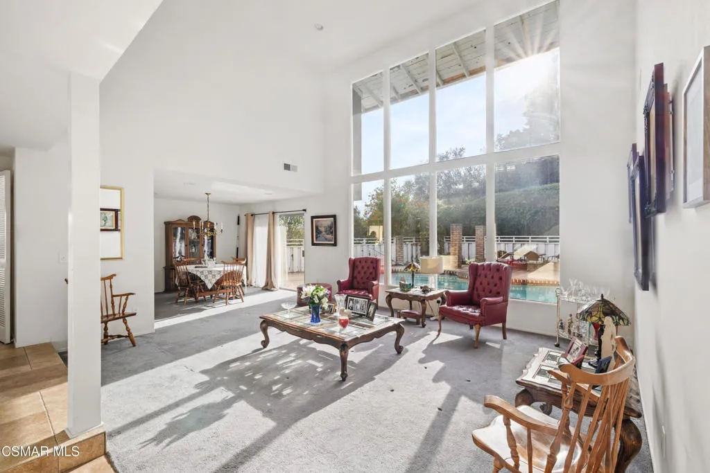 1035 Brookview Avenue, Westlake Village, California 91361 home-pic-5