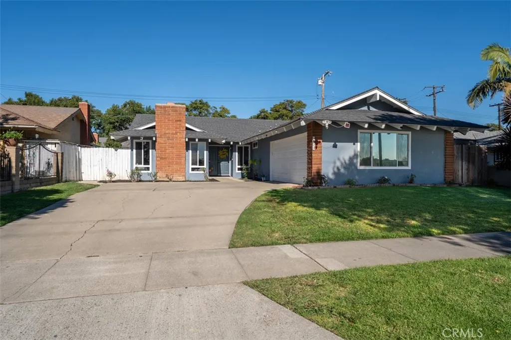 1913 W Adams, Santa Ana, California 92704 home-pic-1