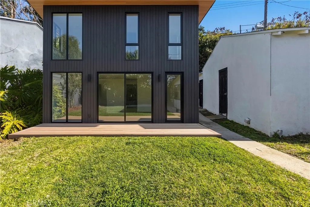 8830 Ruthelen, Los Angeles, California 90047 home-pic-22