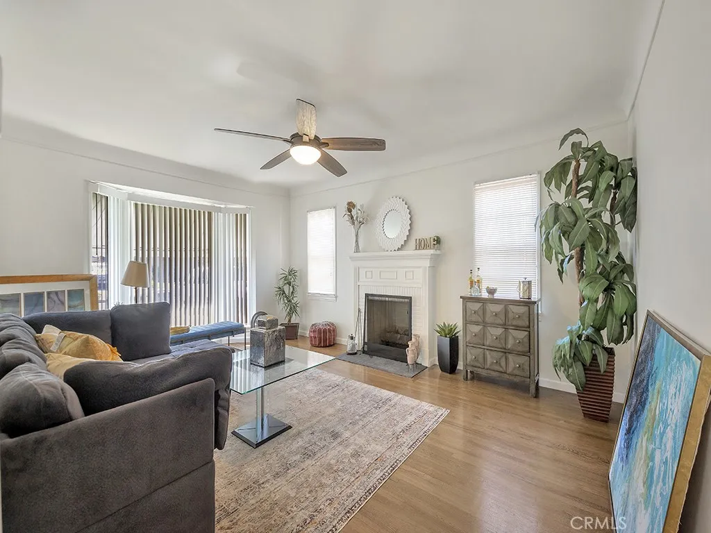 8830 Ruthelen, Los Angeles, California 90047 home-pic-1