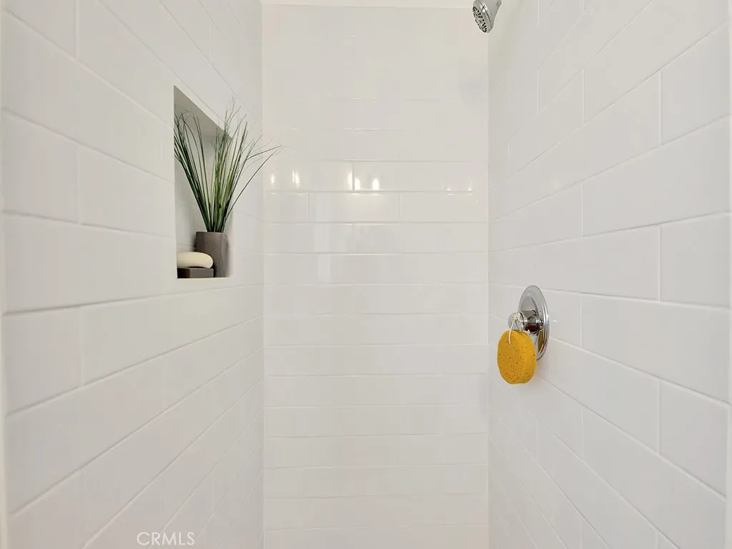 8830 Ruthelen, Los Angeles, California 90047 home-pic-17