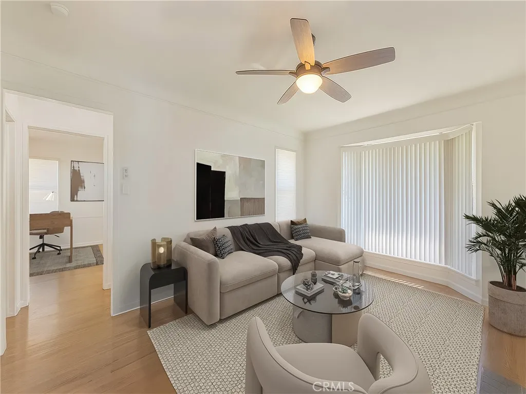 8830 Ruthelen, Los Angeles, California 90047 home-pic-2