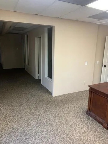 Ste B1-B4 Front Reception Area
