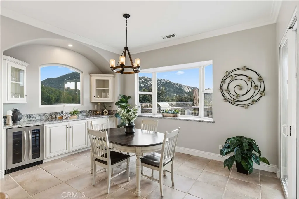 29165 Ridgeline Court, Temecula, California 92590 home-pic-15