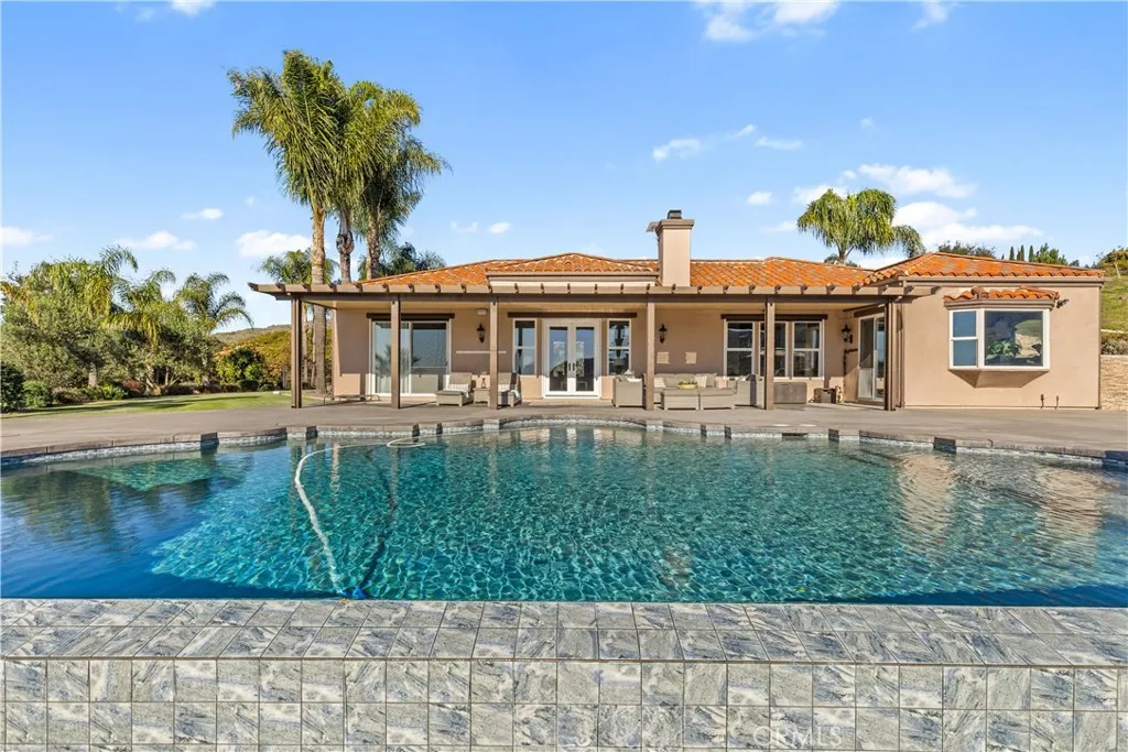 29165 Ridgeline Court, Temecula, California 92590 home-pic-41