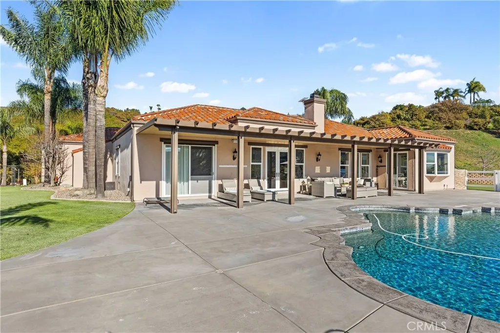 29165 Ridgeline Court, Temecula, California 92590 home-pic-45