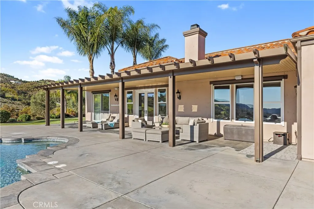 29165 Ridgeline Court, Temecula, California 92590 home-pic-43