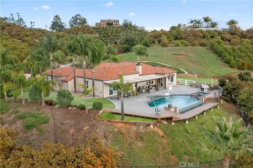 29165 Ridgeline Court, Temecula, California 92590 home-pic-4