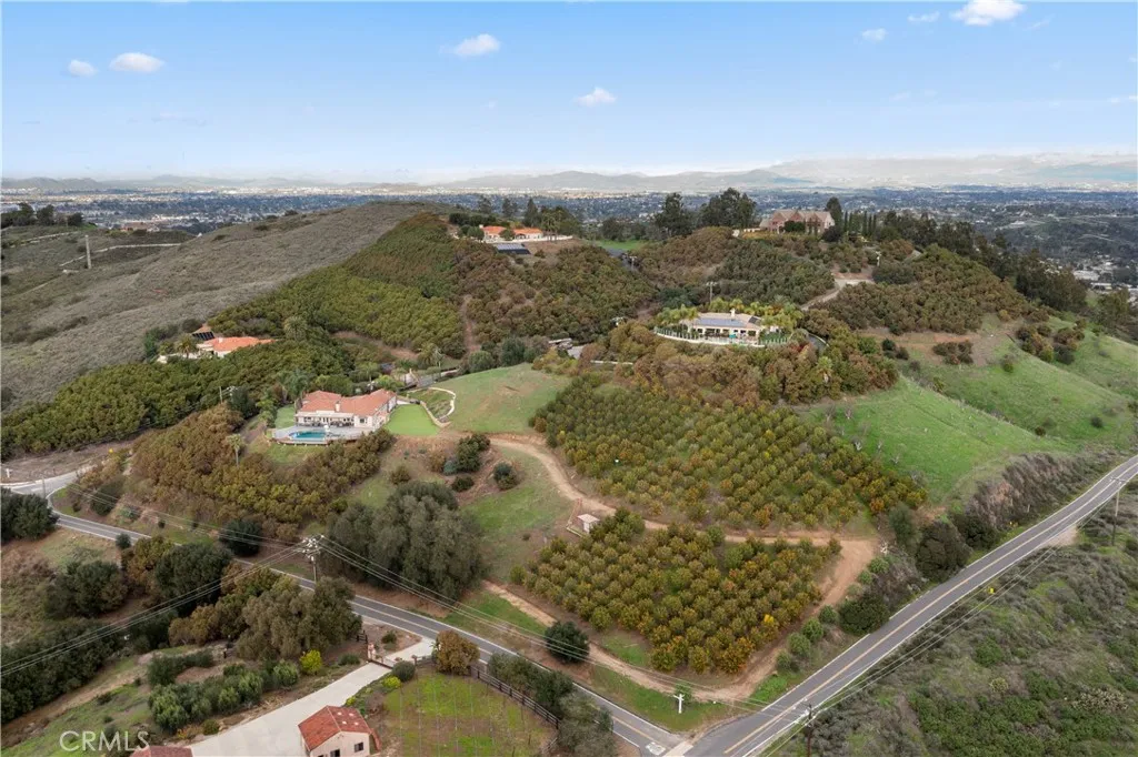 29165 Ridgeline Court, Temecula, California 92590 home-pic-69