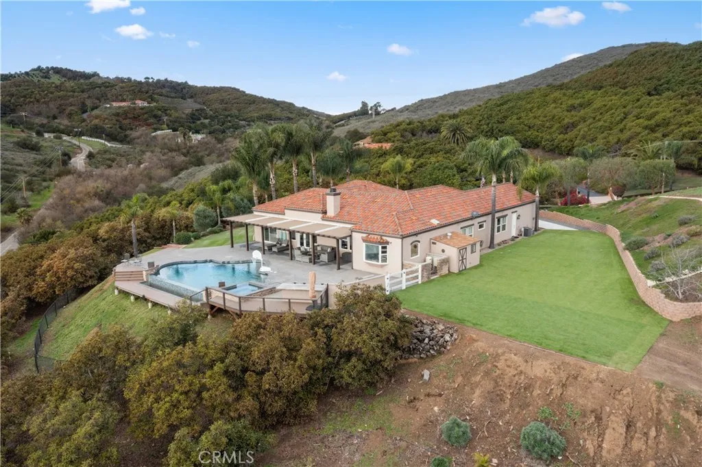 29165 Ridgeline Court, Temecula, California 92590 home-pic-64