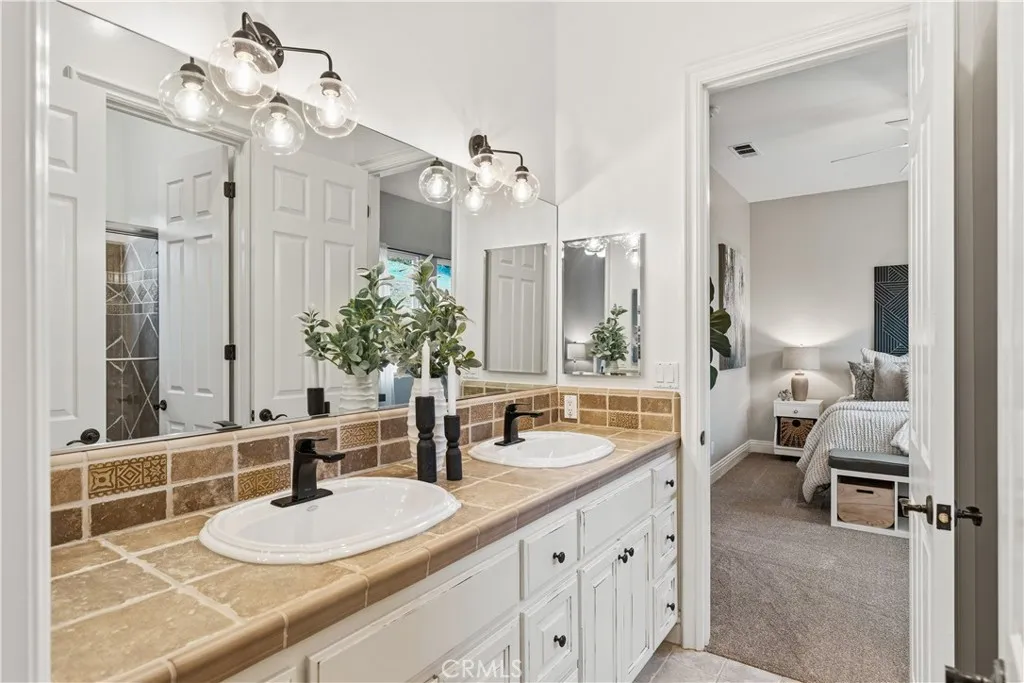 29165 Ridgeline Court, Temecula, California 92590 home-pic-31
