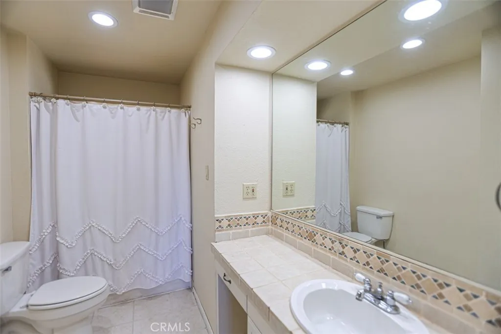 832 Magarian, Fallbrook, California 92028 home-pic-6