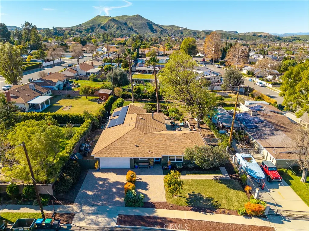 1335 El Monte Drive, Simi Valley, California 93065 home-pic-32